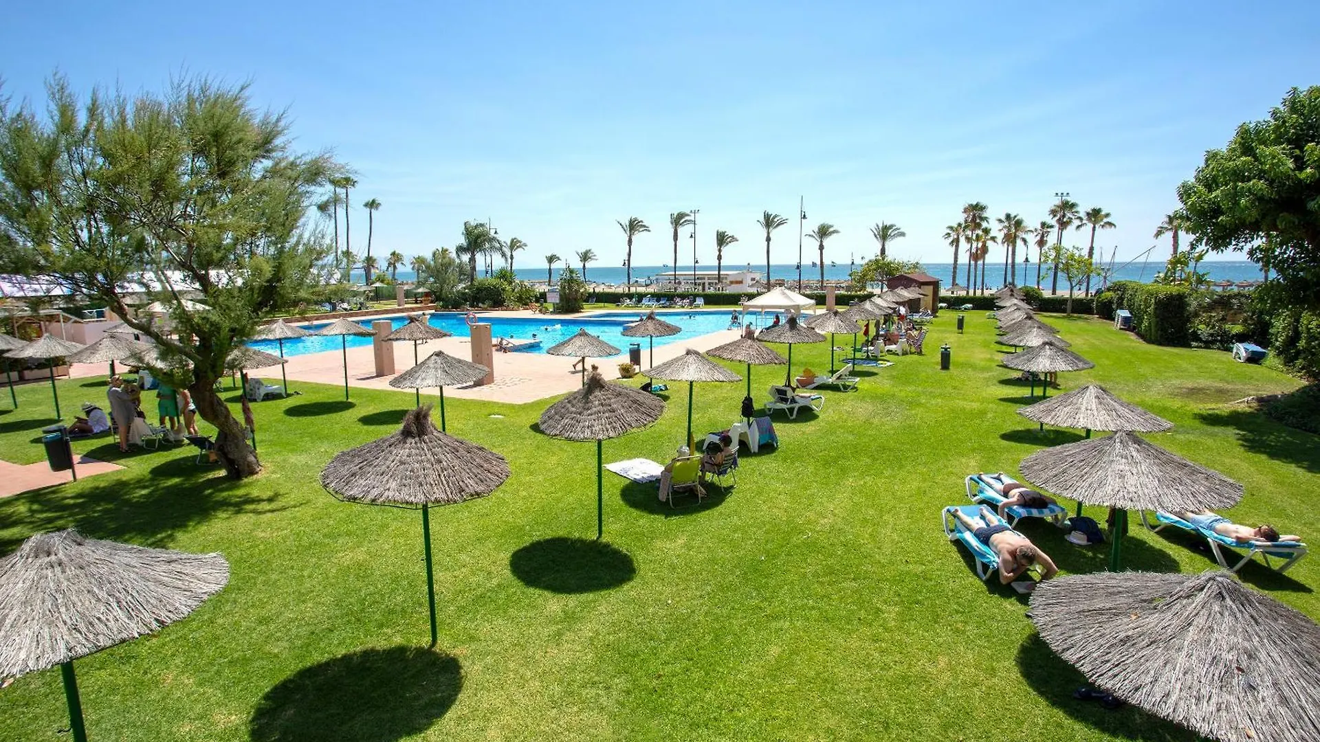 Sunstay Luxe Flat III Playamar Торремолинос