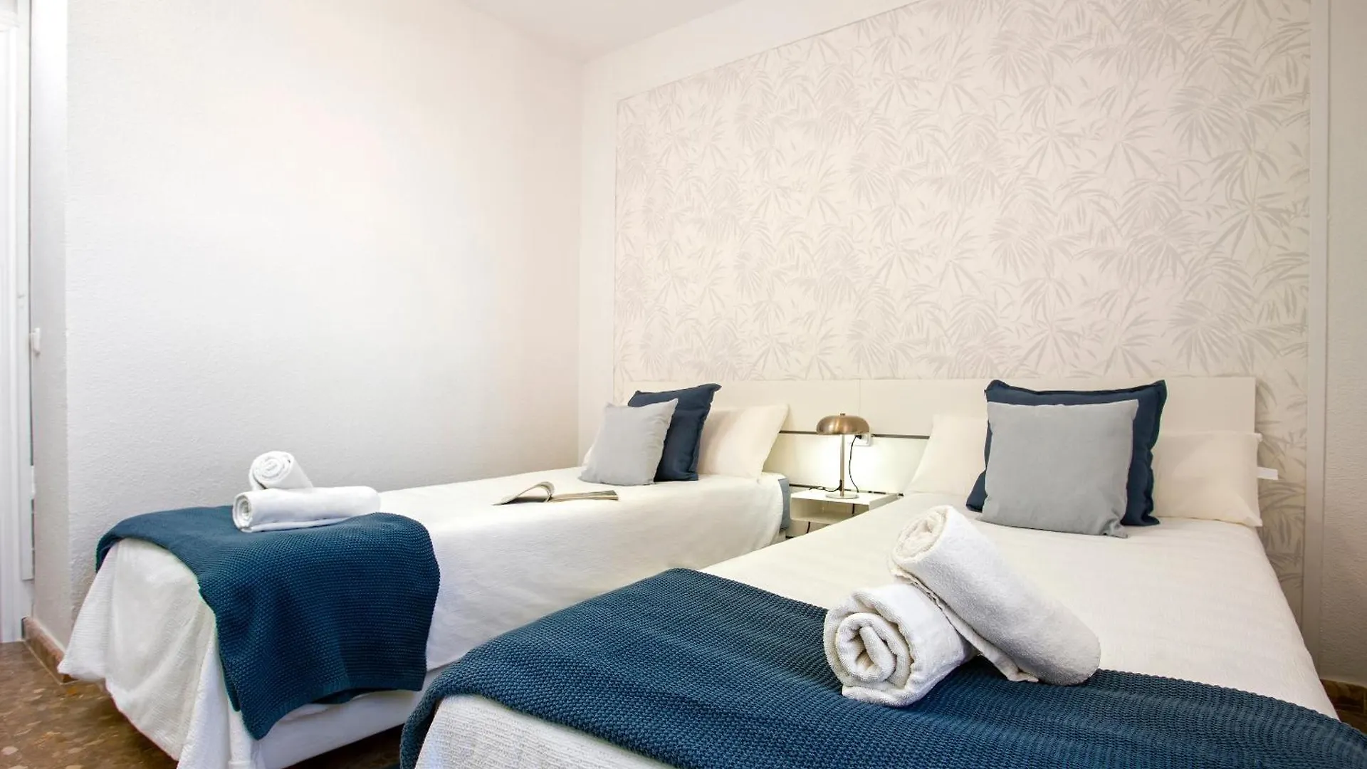 Apartment Sunstay Luxe Flat III Playamar Torremolinos Spain